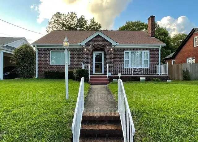 Property at 110 Gordon St, Charleston, SC, 29403, 2 beds, 1.5 baths, [object Object]