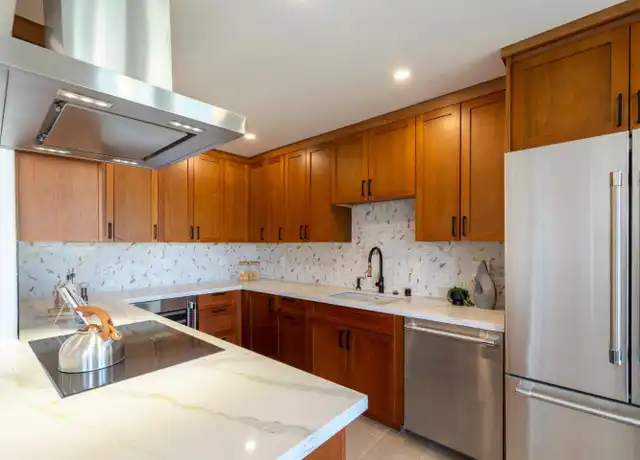 Property at 127 Bayo Vista Ave, Oakland, CA, 94611, 2 beds, 2 baths, [object Object]