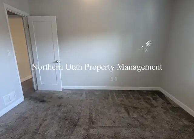 Property at 1499 S 700 E, Salt Lake City, UT, 84105, 4 beds, 2 baths, [object Object]