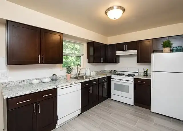 Property at Evergreen Meadows - 208 White Birch Rd, Edison, NJ, 08837, 1-2 bed, 1-1.5 bath, [object Object]