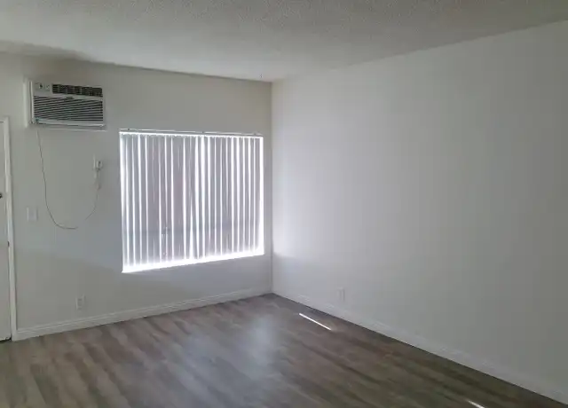 Property at 12550 Burbank Blvd Unit 08, Valley Village, CA, 91607, 1 bed, 1 bath, [object Object]