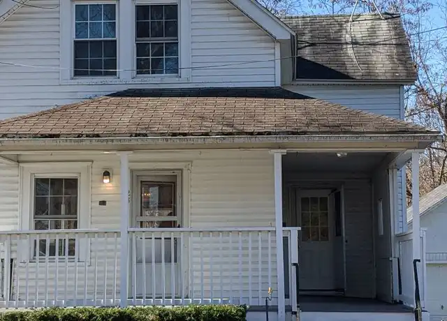 Property at 23 Mechanic St, Baldwinsville, NY, 13027, 3 beds, 1 bath, [object Object]