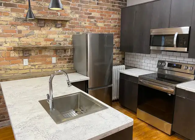 Property at 932 E 4th St Unit 3, Duluth, MN, 55805, 1 bed, 1 bath, [object Object]