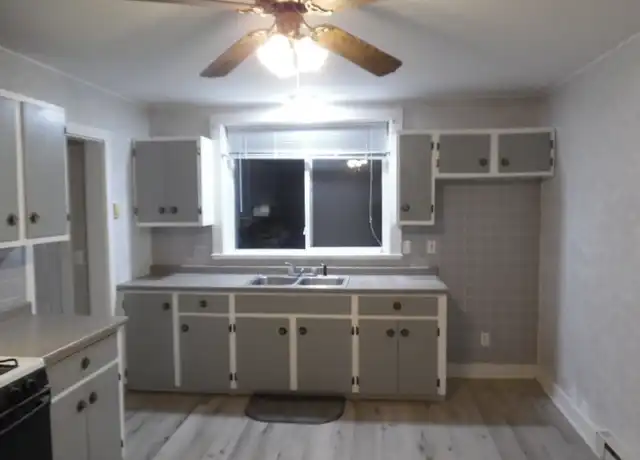 Property at 234 Plymouth St Unit 3, Bridgewater, MA, 02324, 2 beds, 1 bath, [object Object]