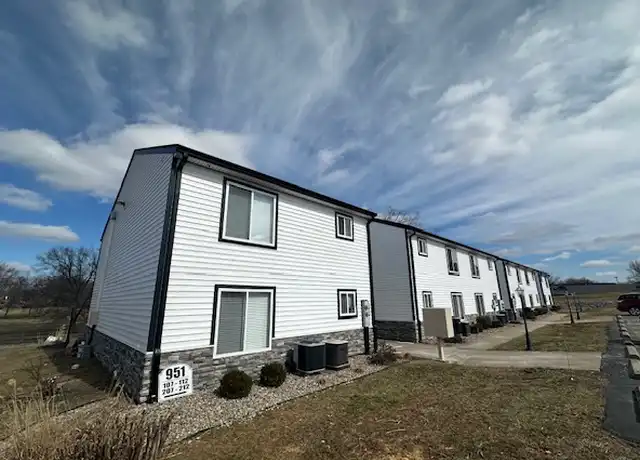 Property at 901 Pine Valley Dr Unit 103, Elizabethtown, KY, 42701, 2 beds, 2 baths, [object Object]