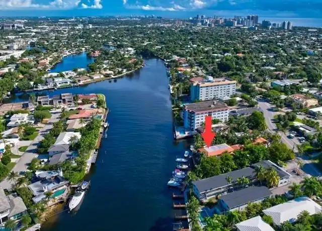 Property at 1827 Middle River Dr Unit 4, Fort Lauderdale, FL, 33305, 2 beds, 2 baths, [object Object]