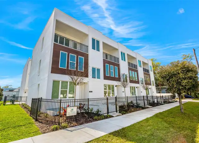 Property at 121 E Warren Ave #1, Tampa, FL, 33602, 3 beds, 3.5 baths, [object Object]