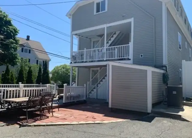 Property at 18 Wellman St Unit 3, Beverly, MA, 01915, 2 beds, 1 bath, [object Object]
