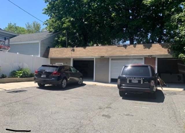 Photo of 18 Wellman St Unit 3, Beverly, MA 01915