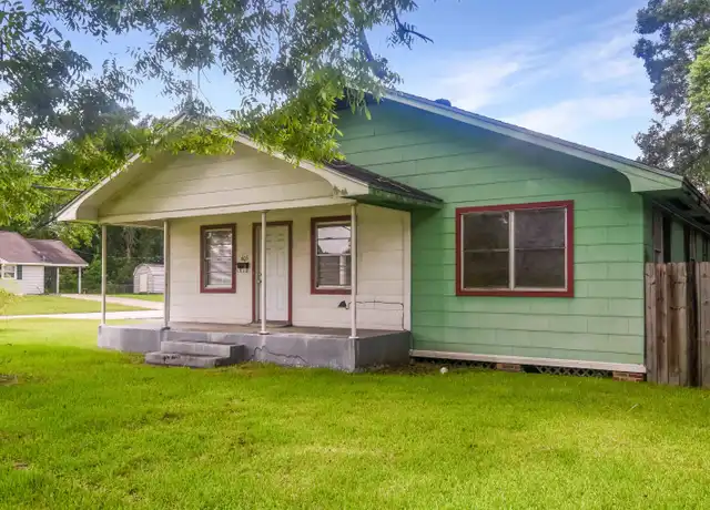 Property at 650 N 6th St, Silsbee, TX, 77656, 3 beds, 1.5 baths, [object Object]