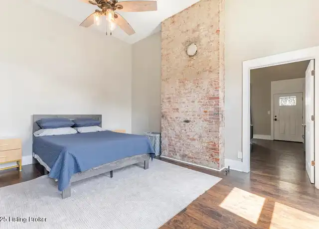 Property at 1046 Charles St, Louisville, KY, 40204, 3 beds, 1 bath, [object Object]