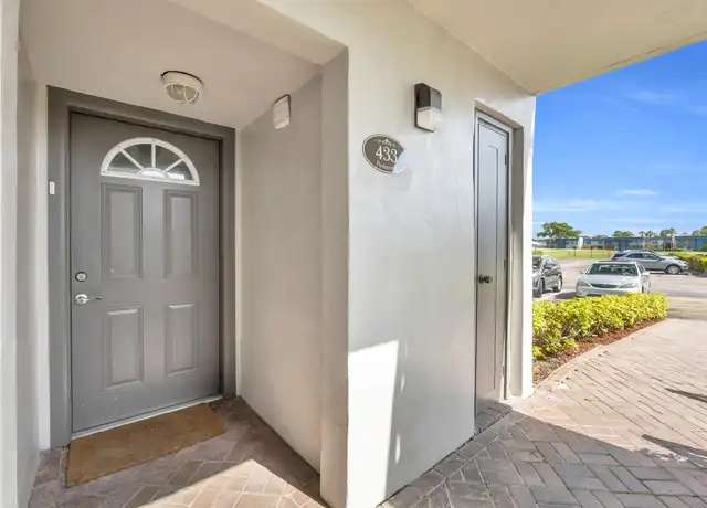 Property at 433 Piedmont J, Delray Beach, FL, 33484, 2 beds, 2 baths, [object Object]