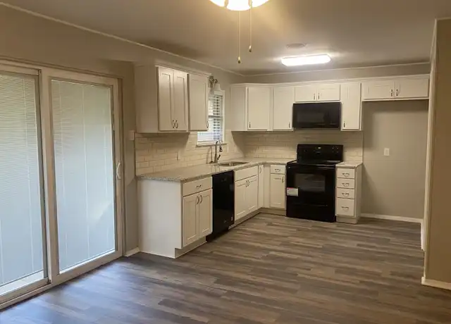 Property at 924 N 59th St, Waco, TX, 76710, 3 beds, 2 baths, [object Object]