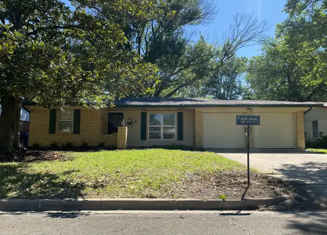 Property at 924 N 59th St, Waco, TX, 76710, 3 beds, 2 baths, [object Object]