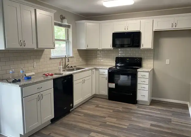 Property at 924 N 59th St, Waco, TX, 76710, 3 beds, 2 baths, [object Object]