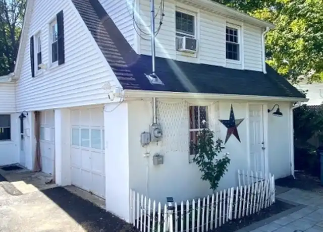 Property at 5574 Berkshire Valley Rd, Oak Ridge, NJ, 07438, 1 bed, 1.5 baths, [object Object]