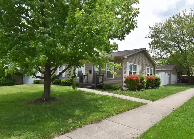 Property at 650 W Park Ave, Aurora, IL, 60506, 4 beds, 1 bath, [object Object]