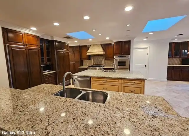 Property at 17631 Corinthian Dr, Encino, CA, 91316, 5 beds, 4 baths, [object Object]