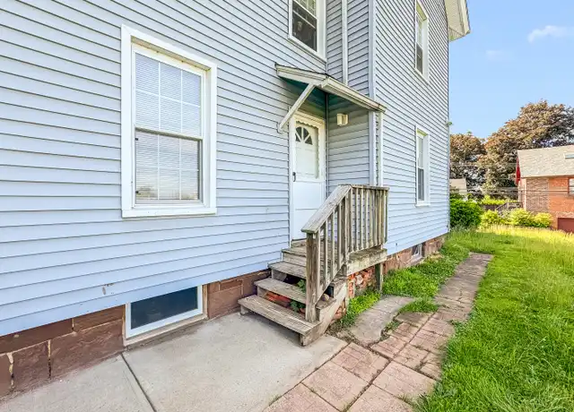 Property at 27 Loveland St, Middletown, CT, 06457, 3 beds, 1 bath, [object Object]