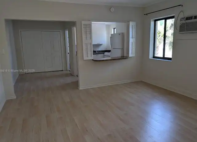 Property at 38 Oviedo Ave Unit 5, Coral Gables, FL, 33134, 1 bed, 1 bath, [object Object]