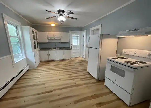 Property at 250 Linden St Unit 2, Pittsfield, MA, 01201, 1 bed, 1 bath, [object Object]