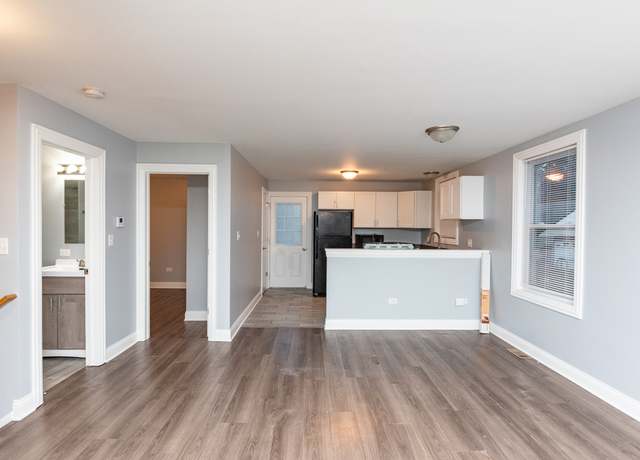 Photo of 18247 Roy St, Lansing, IL 60438