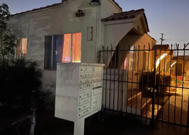 Property at 110 E 71st St Unit 112 12, Los Angeles, CA, 90003, 1 bed, 1 bath, [object Object]