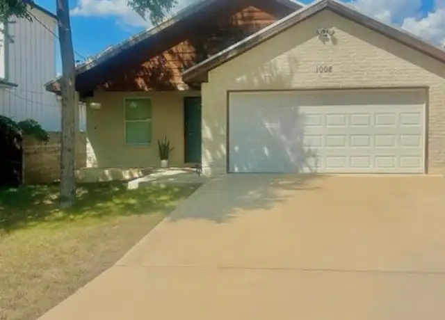Property at 1008 N Bishop St, San Marcos, TX, 78666, 3 beds, 2 baths, [object Object]