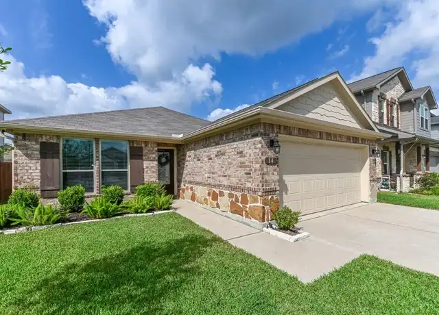 Property at 14 Desert Sun Ct, Manvel, TX, 77578, 4 beds, 2 baths, [object Object]