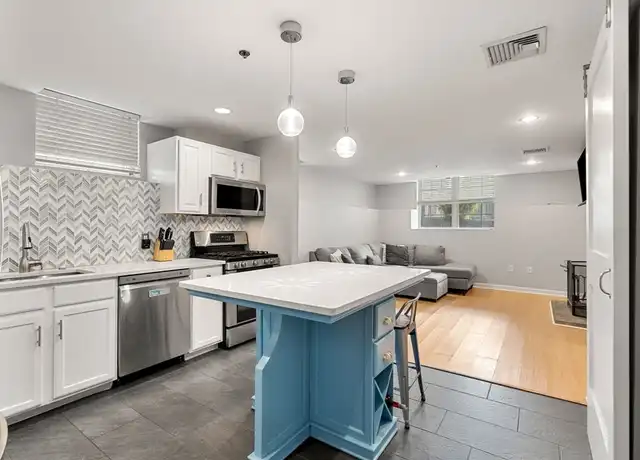 Property at 2277 Massachusetts Ave #1, Cambridge, MA, 02140, 2 beds, 1 bath, [object Object]