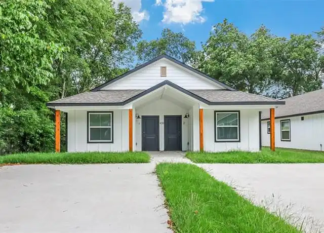 Property at 408 W 6th St #2, Bonham, TX, 75418, 3 beds, 2 baths, [object Object]