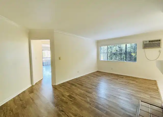 Property at 4237 Inglewood Blvd Unit 101, Los Angeles, CA, 90066, 1 bed, 1 bath, [object Object]