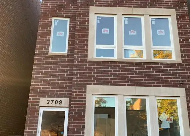 Property at 2709 W Polk St Unit 3, Chicago, IL, 60612, 3 beds, 2 baths, [object Object]