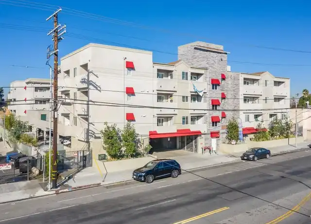 Property at 6333 Woodman Ave, Van Nuys, CA, 91401, 1 bed, 1 bath, [object Object]
