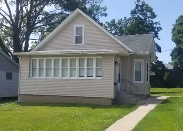 Property at 1022 Monks Ave, Peru, IL, 61354, 3 beds, 2 baths, [object Object]
