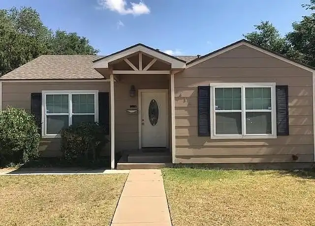 Property at 2418 31st St, Lubbock, TX, 79411, 3 beds, 2 baths, [object Object]