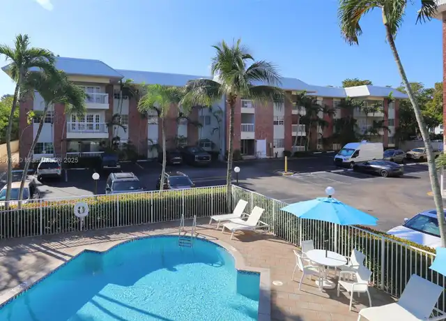 Property at 2424 SE 17th St Unit B205, Fort Lauderdale, FL, 33316, 1 bed, 1 bath, [object Object]