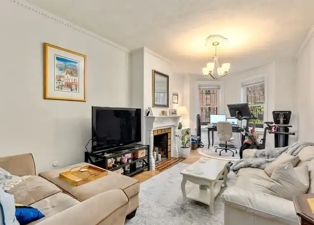 Property at 20 Wellington St Unit 2, Boston, MA, 02118, 1 bed, 1 bath, [object Object]