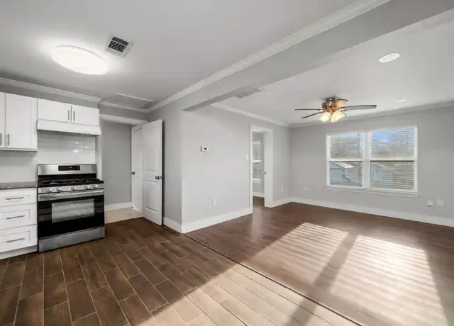 Property at 203 Catherine St, Houston, TX, 77009, 1 bed, 1 bath, [object Object]