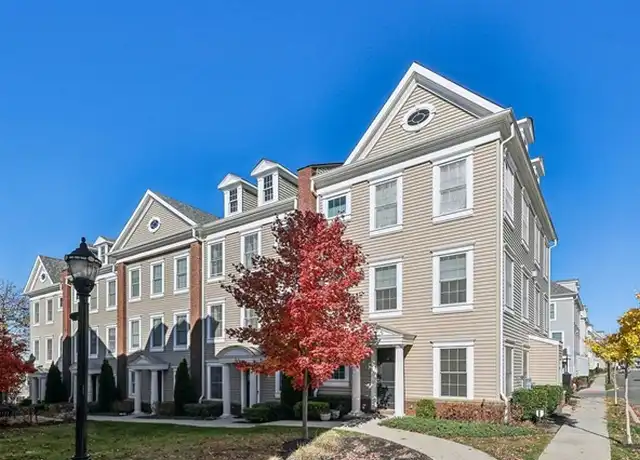 Property at 71 Roosevelt Dr, Wood Ridge, NJ, 07075, 4 beds, 3.5 baths, [object Object]