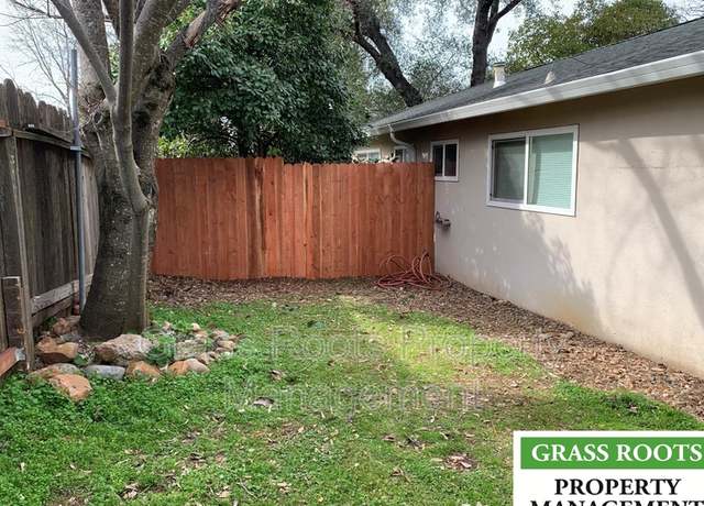 Photo of 1267 Live Oak Ln, Auburn, CA 95603