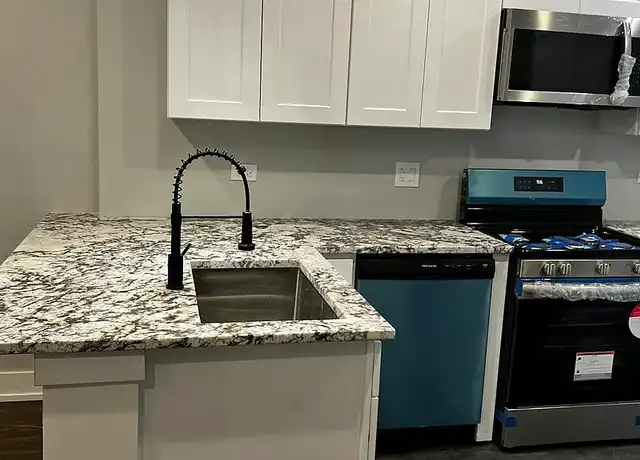 Property at 300 W 75th St Unit 2, Chicago, IL, 60621, 2 beds, 1 bath, [object Object]