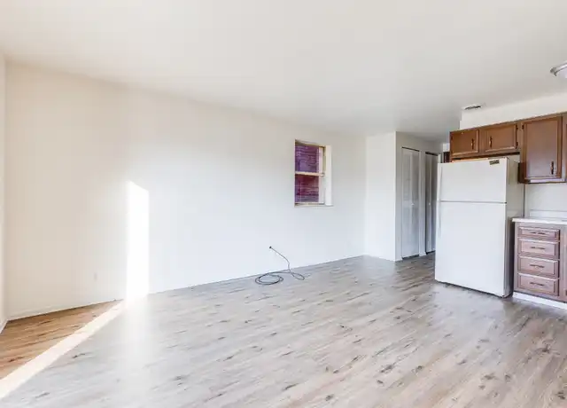 Property at 7408 Washington Ave Unit C, Pittsburgh, PA, 15218, 1 bed, 1 bath, [object Object]