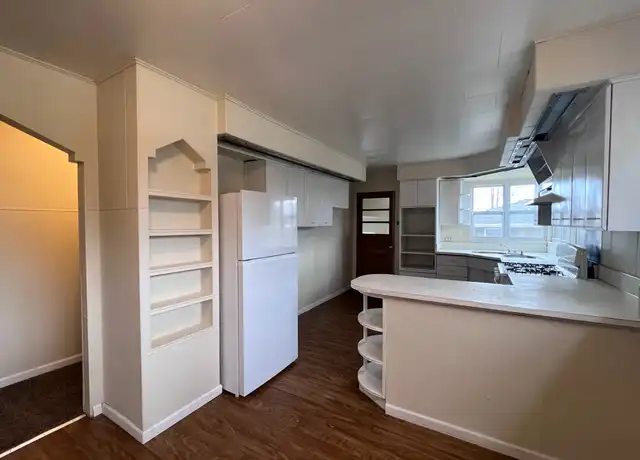 Property at 1508 Washington Ave, Sheboygan, WI, 53081, 4 beds, 1 bath, [object Object]