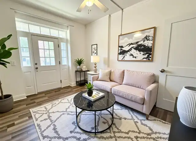Property at 28 N Broad St Unit 1, Lancaster, PA, 17602, 1 bed, 2 baths, [object Object]
