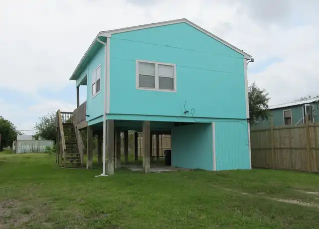 Property at 903 16th St, Dickinson, TX, 77539, 1 bed, 1 bath, [object Object]