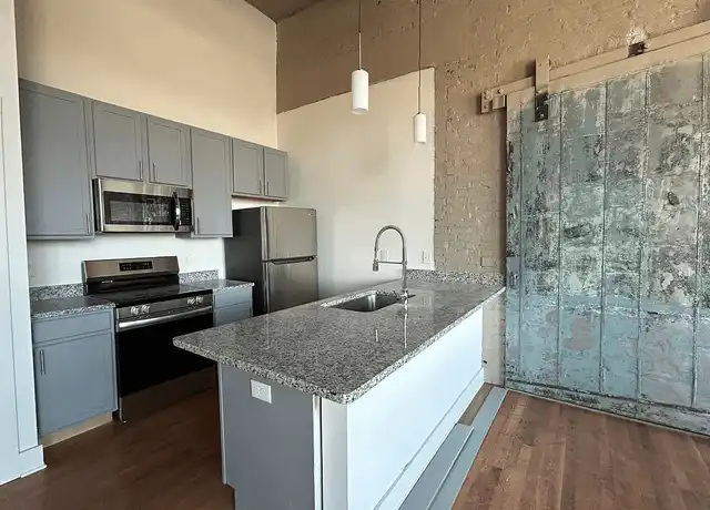Property at The Interwoven Lofts - 600 W John St, Martinsburg, WV, 25401, 1 bed, 1 bath, [object Object]