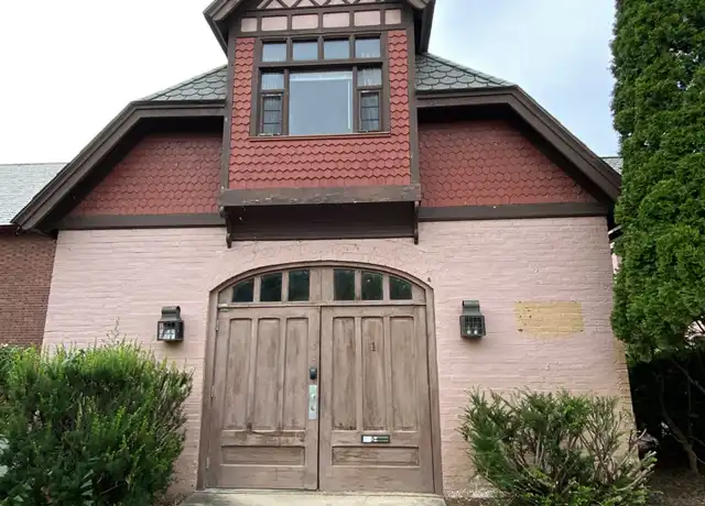 Property at 904 W 4th St Unit 1, Williamsport, PA, 17701, 3 beds, 1.5 baths, [object Object]