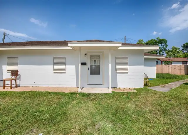 Property at 2020 Rosalee St, La Marque, TX, 77568, 2 beds, 1 bath, [object Object]