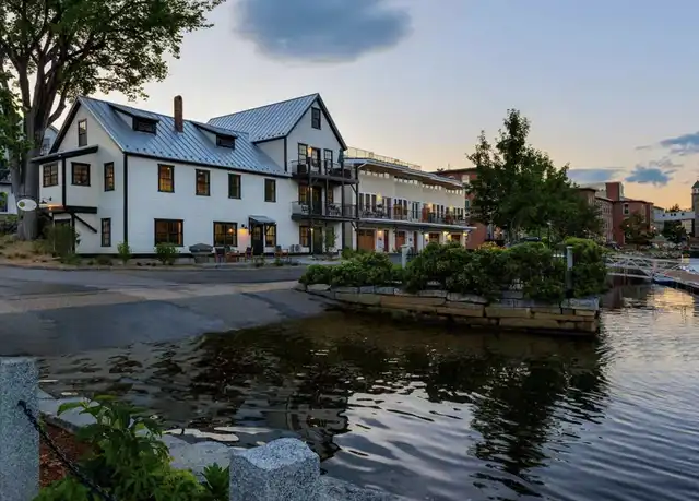 Property at 13 Water St Unit b, Newmarket, NH, 03857, 3 beds, 2 baths, [object Object]